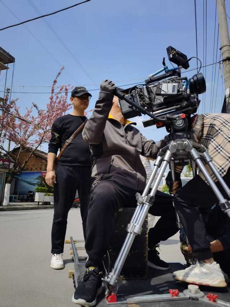 勐腊县广告片拍摄：快消品牌爆款之选，网感内容适配社媒传播！